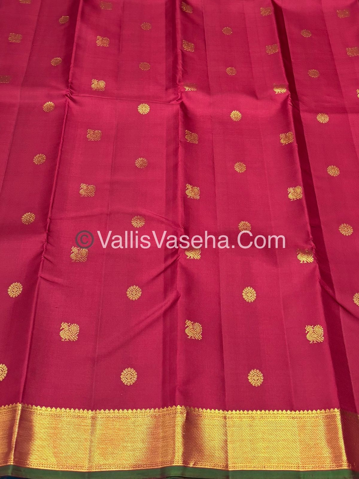Pure Kanchipuram Silk Saree - Maroon & Green Combo - VVPS025