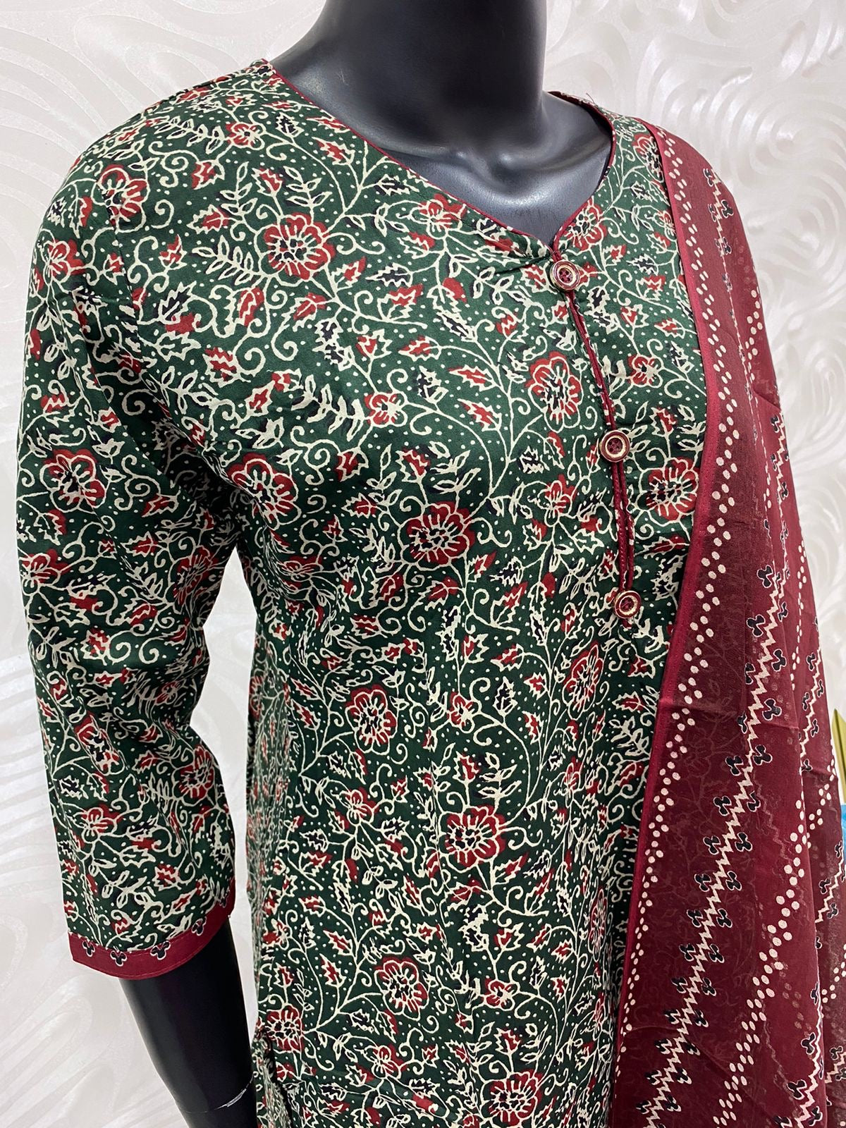 Ready Made - Salwar, Kameez & Duppatta(3pc) -Ajrakh Print - VV108034