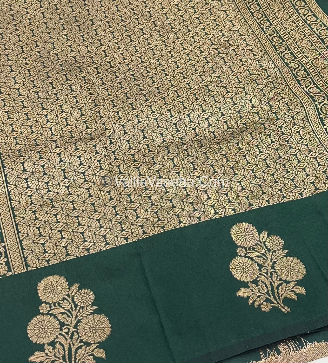 Semi Soft Silk - Flower  Butta Border - Green Shade -VVSSS016