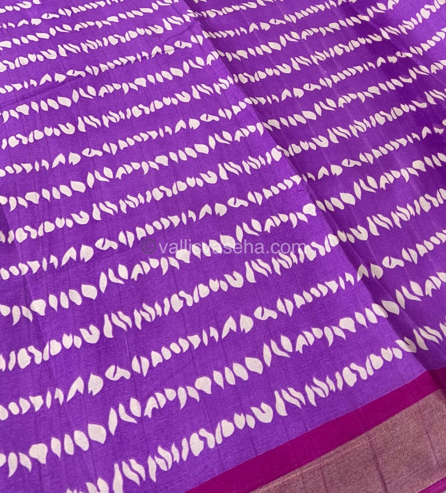 Casual Wear - Mill Print - Fancy Art Silk Tussar Saree - VVFAS002