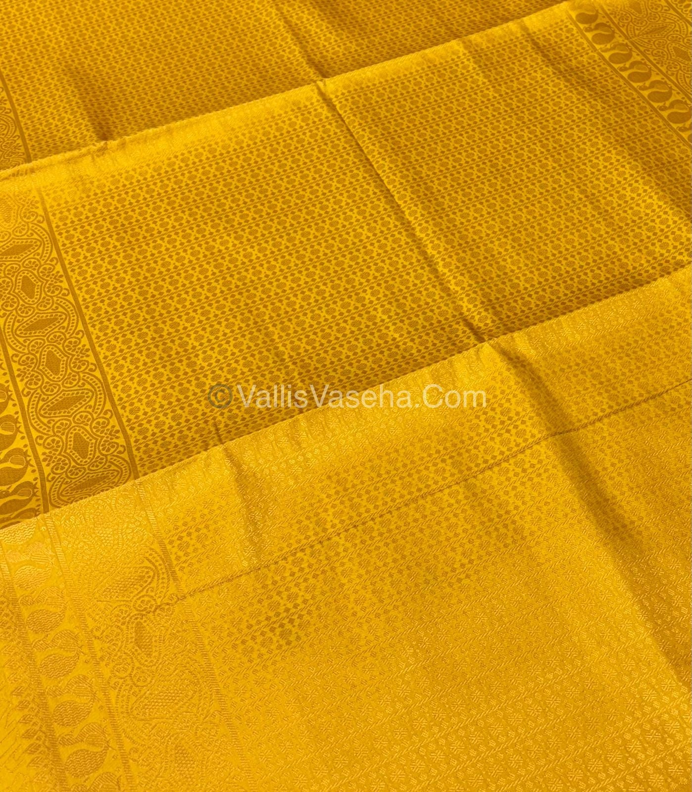 Semi Soft Silk  - Borderless - Contemporary Design - Yellow  Shade -VVSSS012