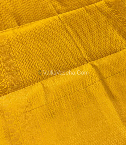 Semi Soft Silk  - Borderless - Contemporary Design - Yellow  Shade -VVSSS012