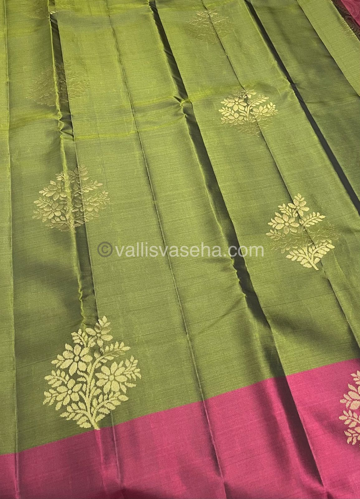 Half Mix - Pure Soft Silk Saree - VVPSS030