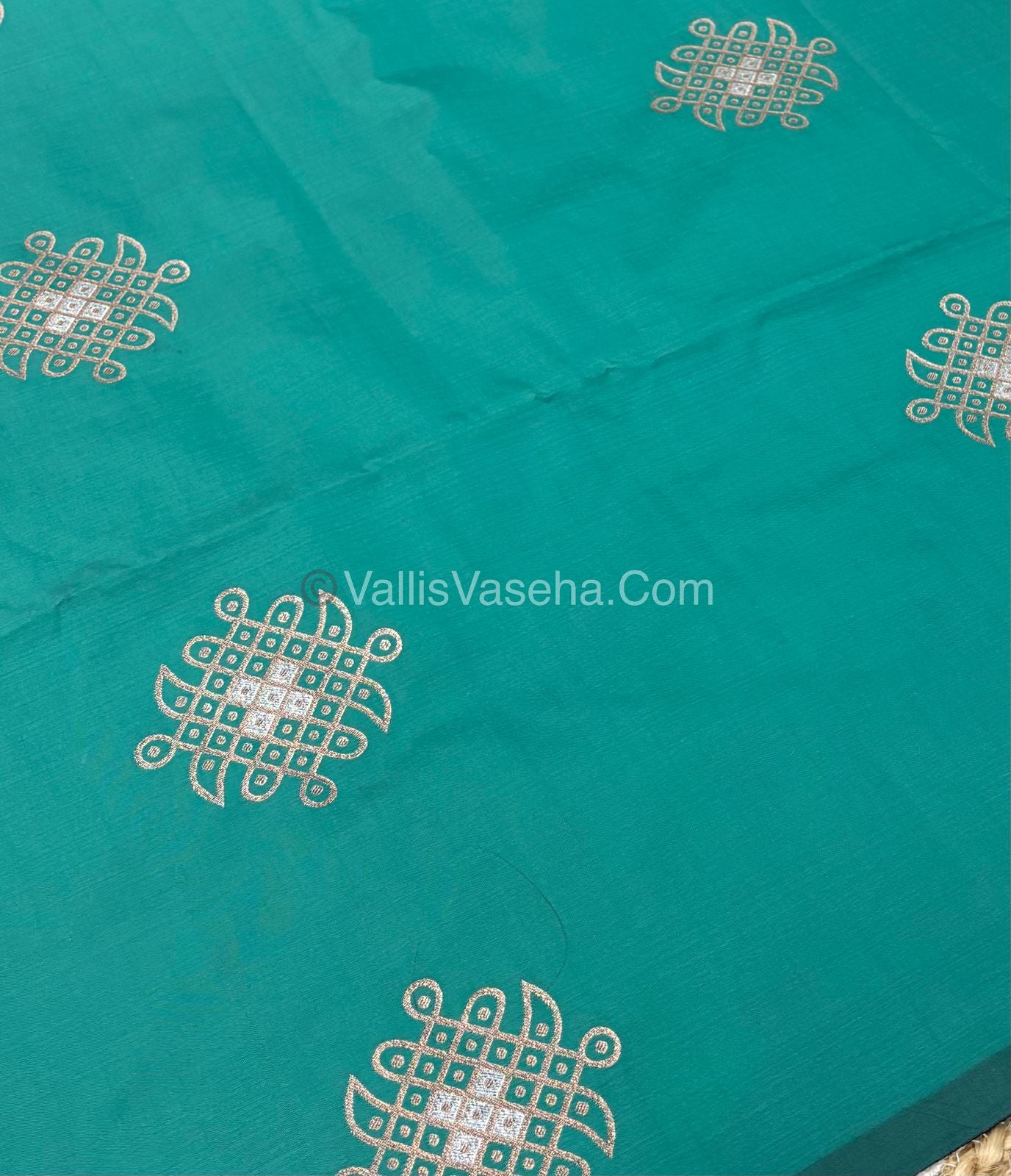 30% less - Offer Saree - Semi Soft Silk Saree - VVDS003
