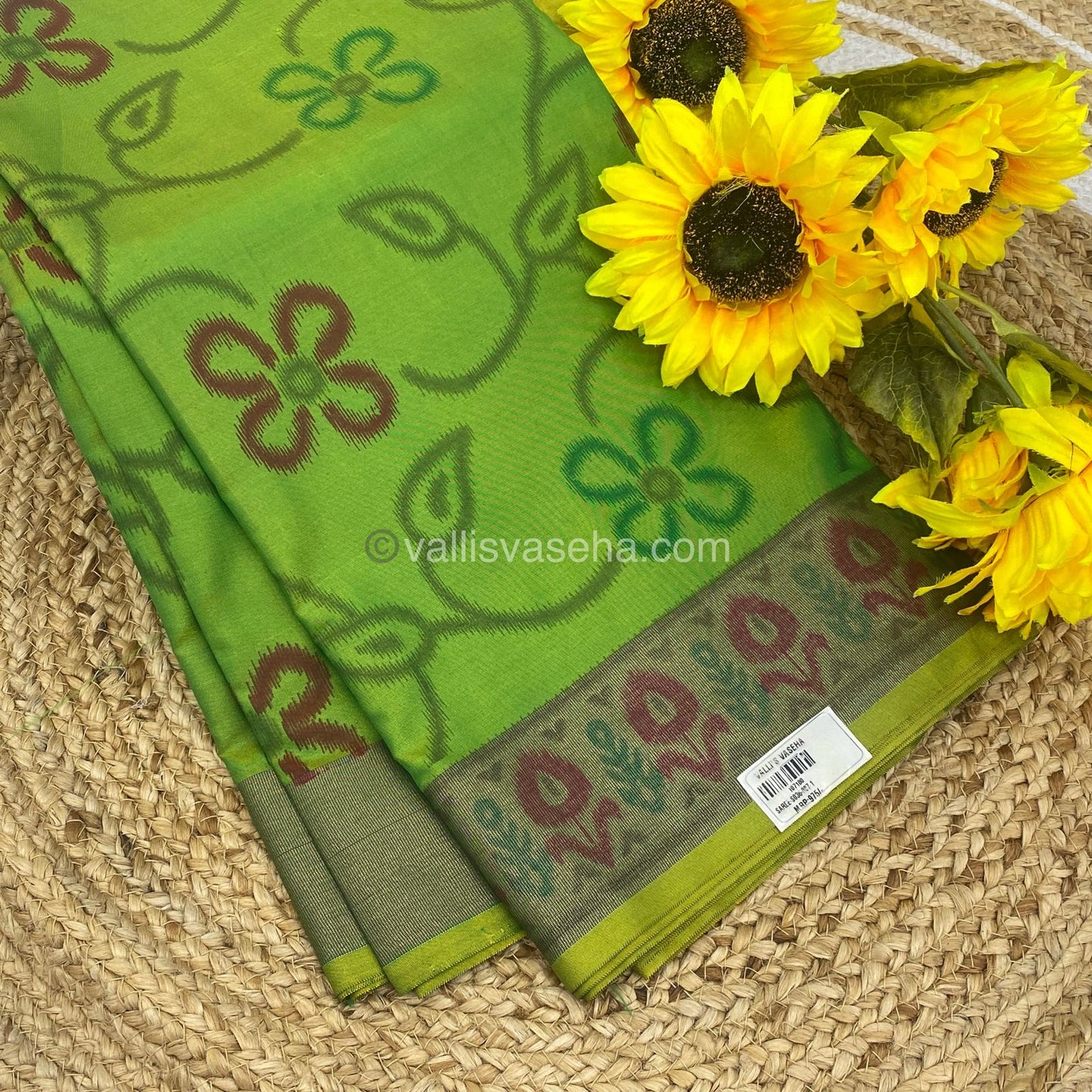 Banarasi - Semi Soft Silk Saree - VVMCS001