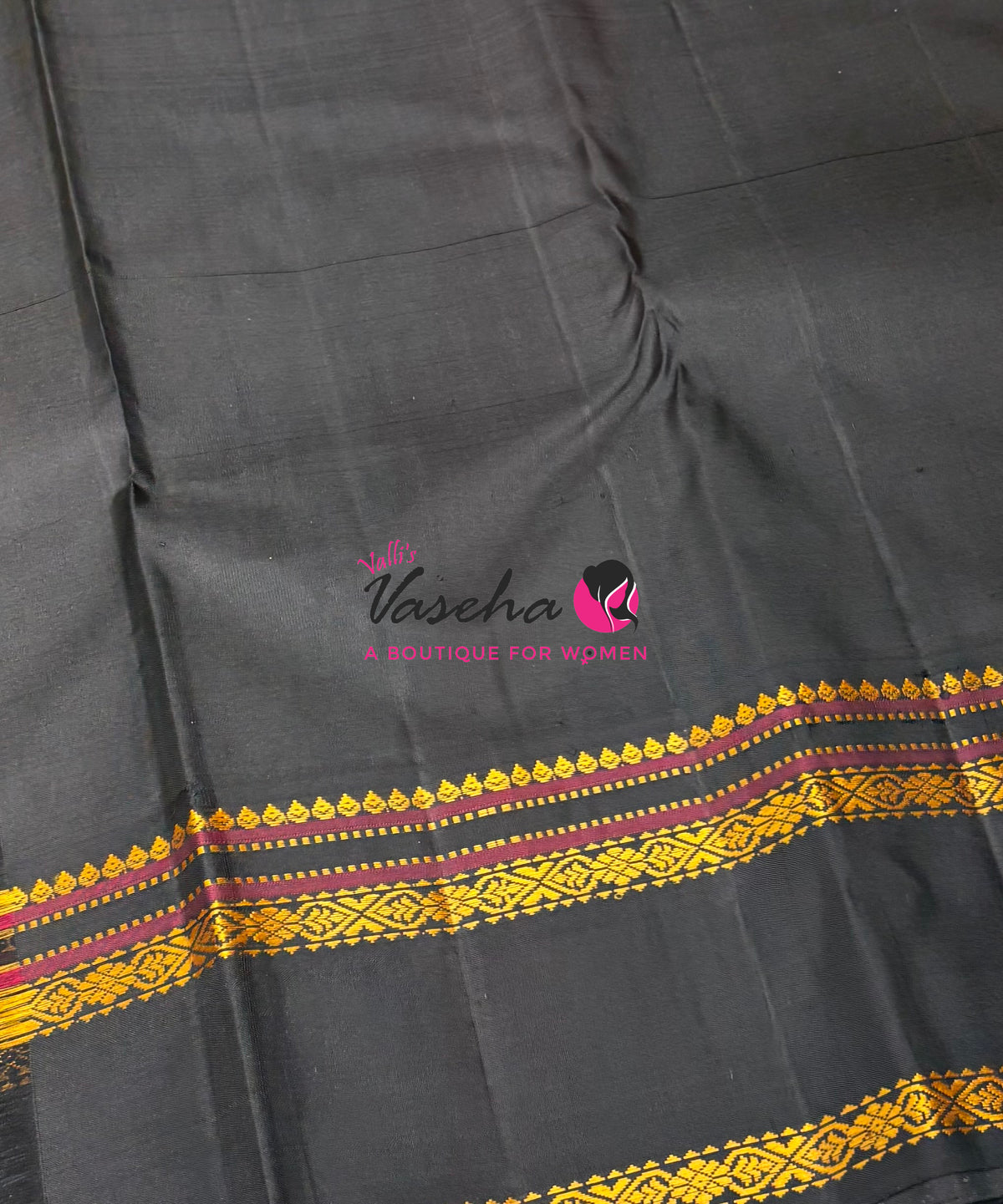 Pure Vintage Korvai Kanchipuram Silk Saree - Yellow & Black Combo - VVPS006