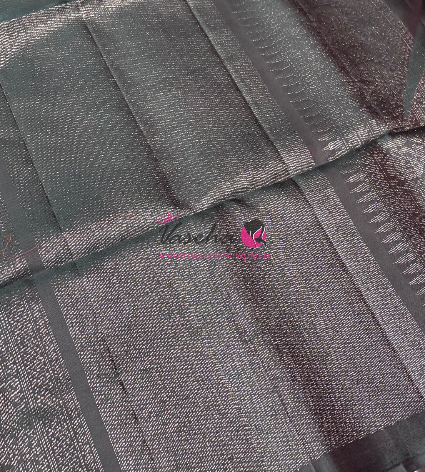 Pure Soft Silk Saree - Border Less - Light Mandhulir Mixed Dark Green Shade - VVPSS079