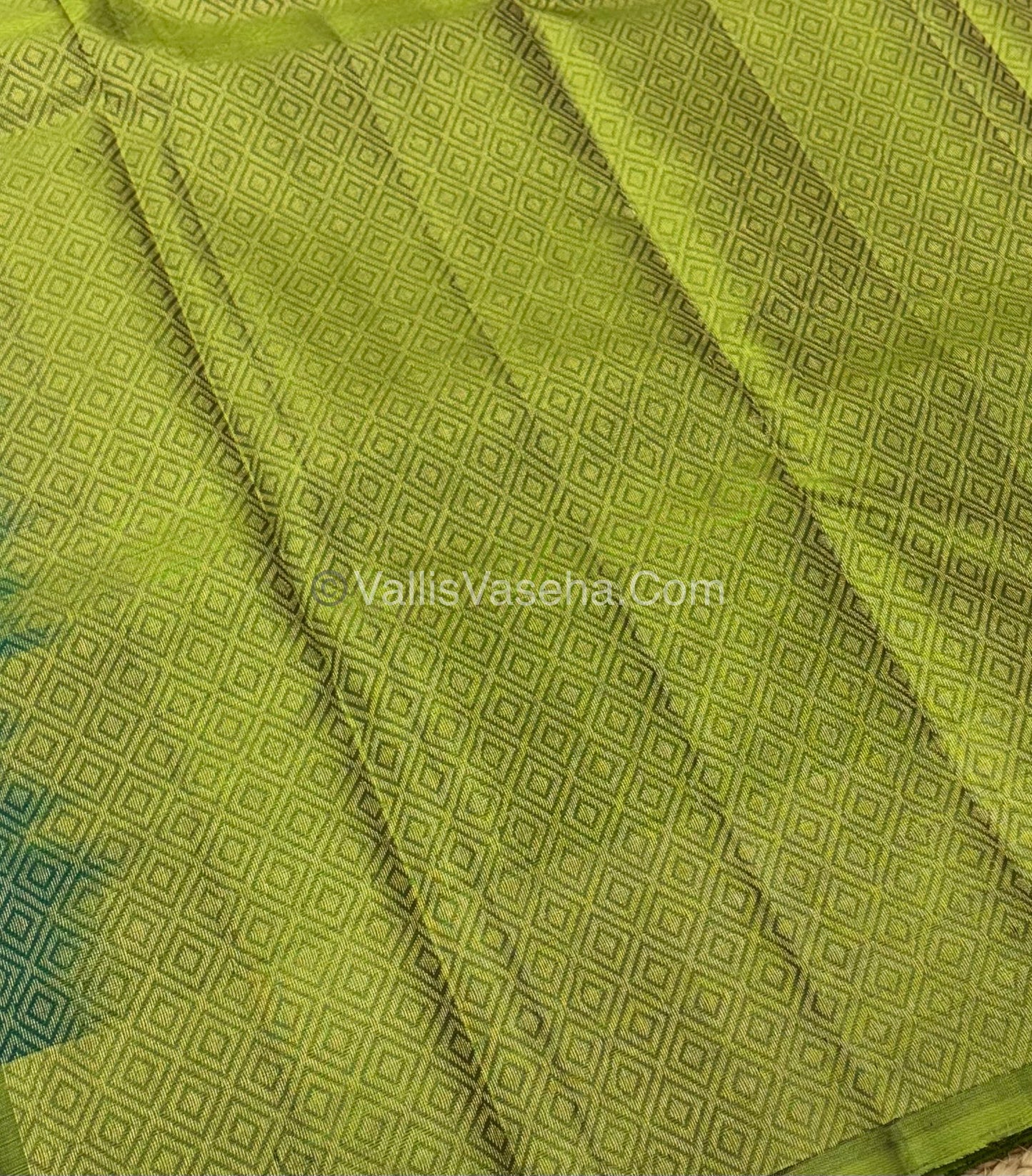 Half Mix - Pure Soft Silk Saree - VVPSS051