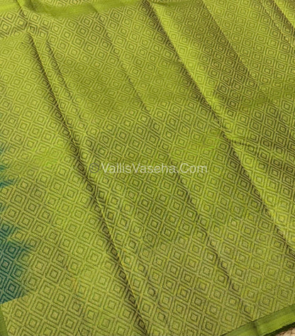 Half Mix - Pure Soft Silk Saree - VVPSS051