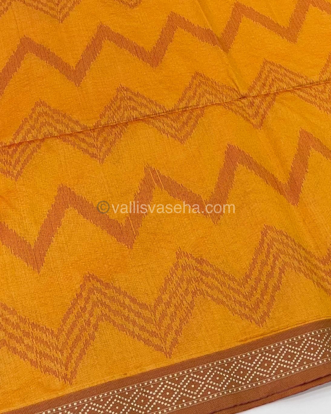 Semi Raw Silk with Zig Zag  Design Weaving - VVRS003