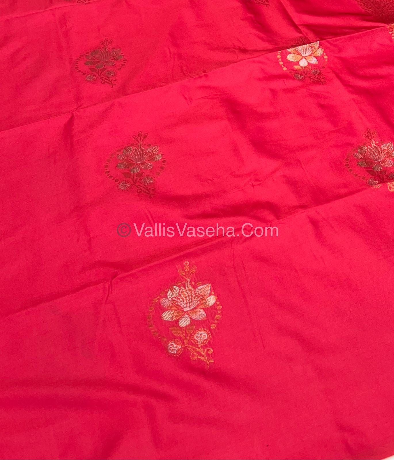 Semi Soft Silk - Border less  - Red Shade -VVSSS007
