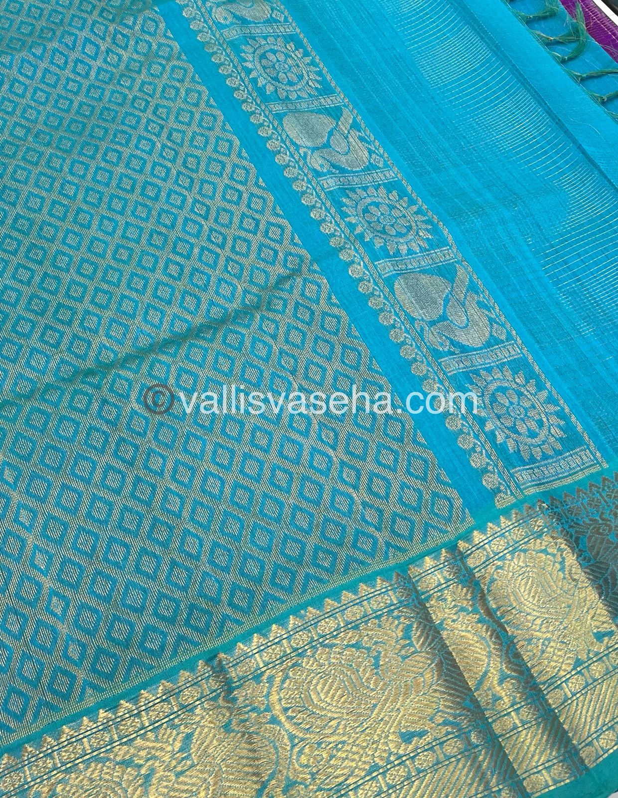 Pure Silk Cotton Saree - Vairavoosi checks - Mayil & Chakkaram - VVMCV002