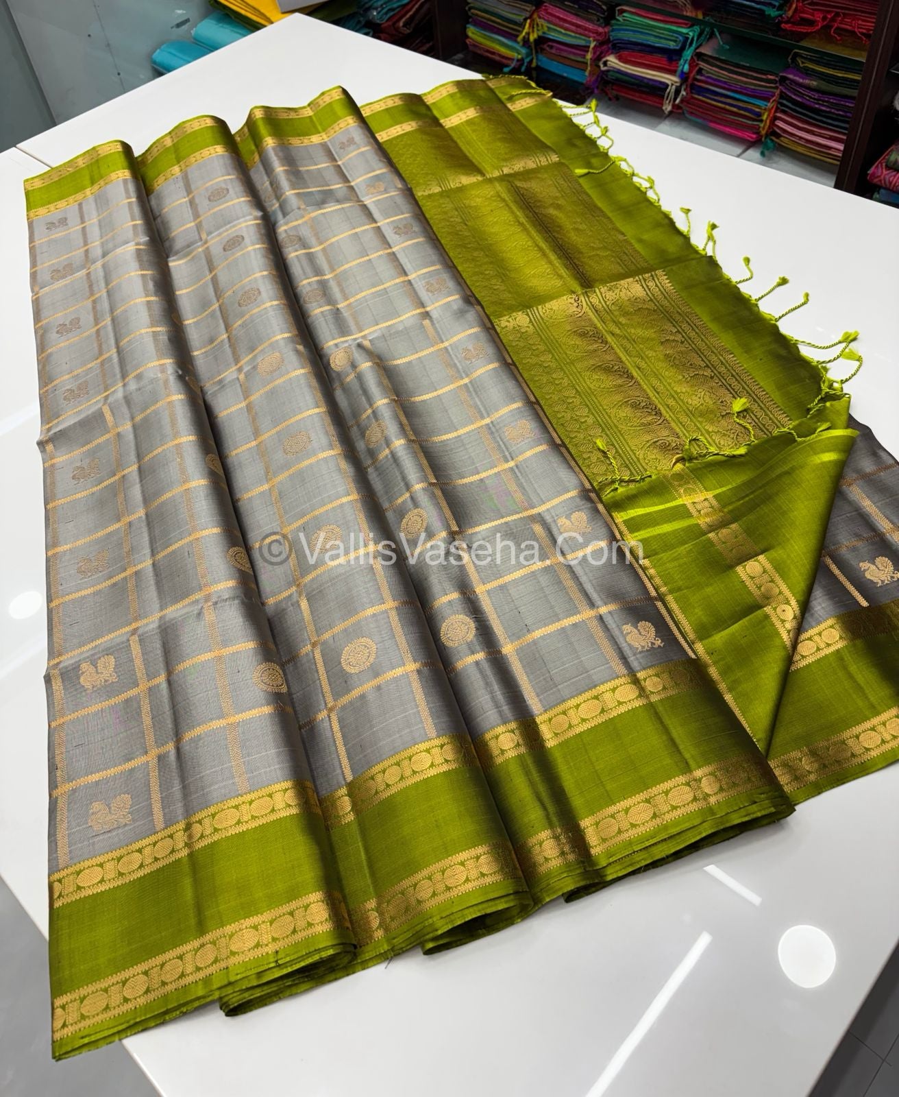 Pure Soft Silk Saree - Retta Petta Border- Mayil & Chakkaram - VVPSS057