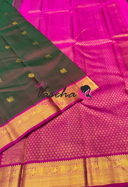 Pure Kanchipuram Silk Saree - Mandhulir Green & Pink Combo - VVPS025