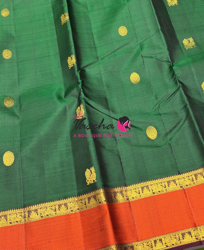 Pure Kanchipuram Silk Saree - Green & Maroon Combo - VVPS038
