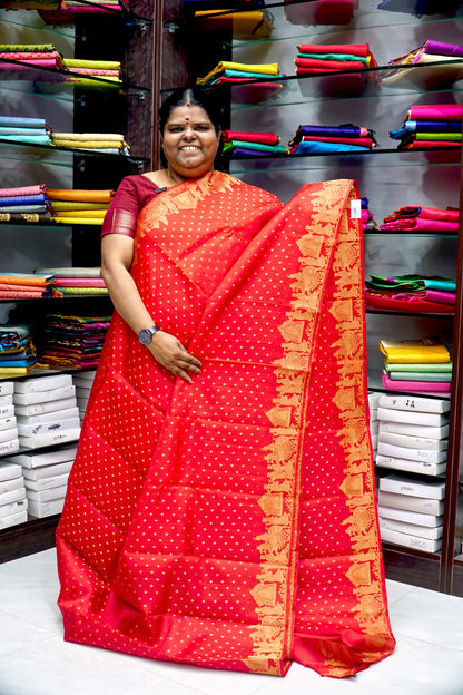 Pure Kanchipuram Silk Saree - Lakdhadeepam Butta with Self embossed Checks & Pallaku Design Self Border- Red shade  - VVPS006