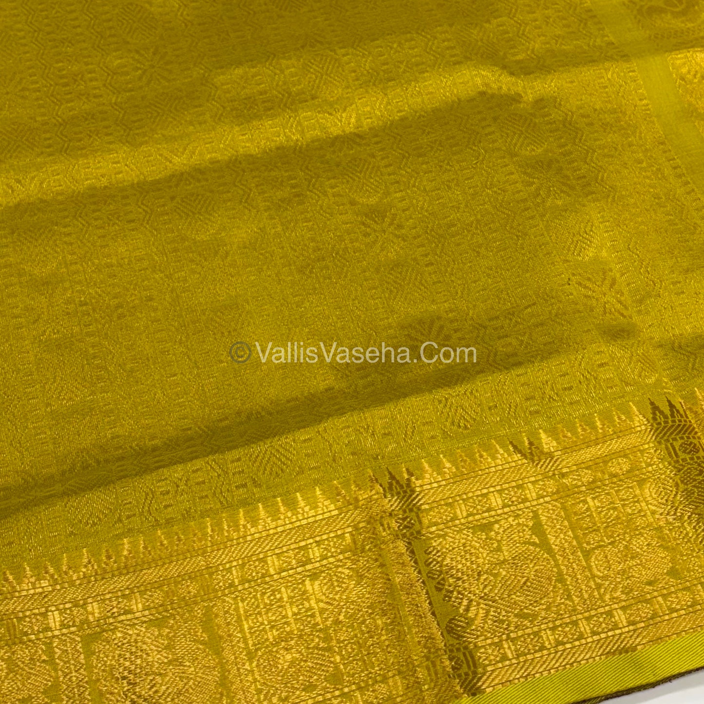 Pure Silk Cotton Saree - Mayil & Chakkaram Design - Purple With Lemon Green Combo -VVMC003