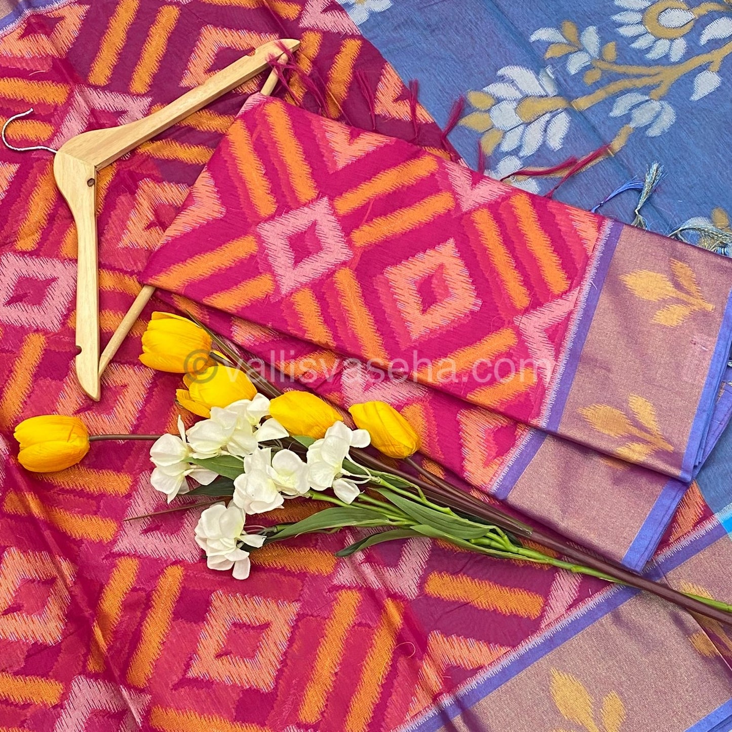 Banarasi Pochampally Weaving Semi Soft Cotton Saree - Pink with Blue - VVBPS001