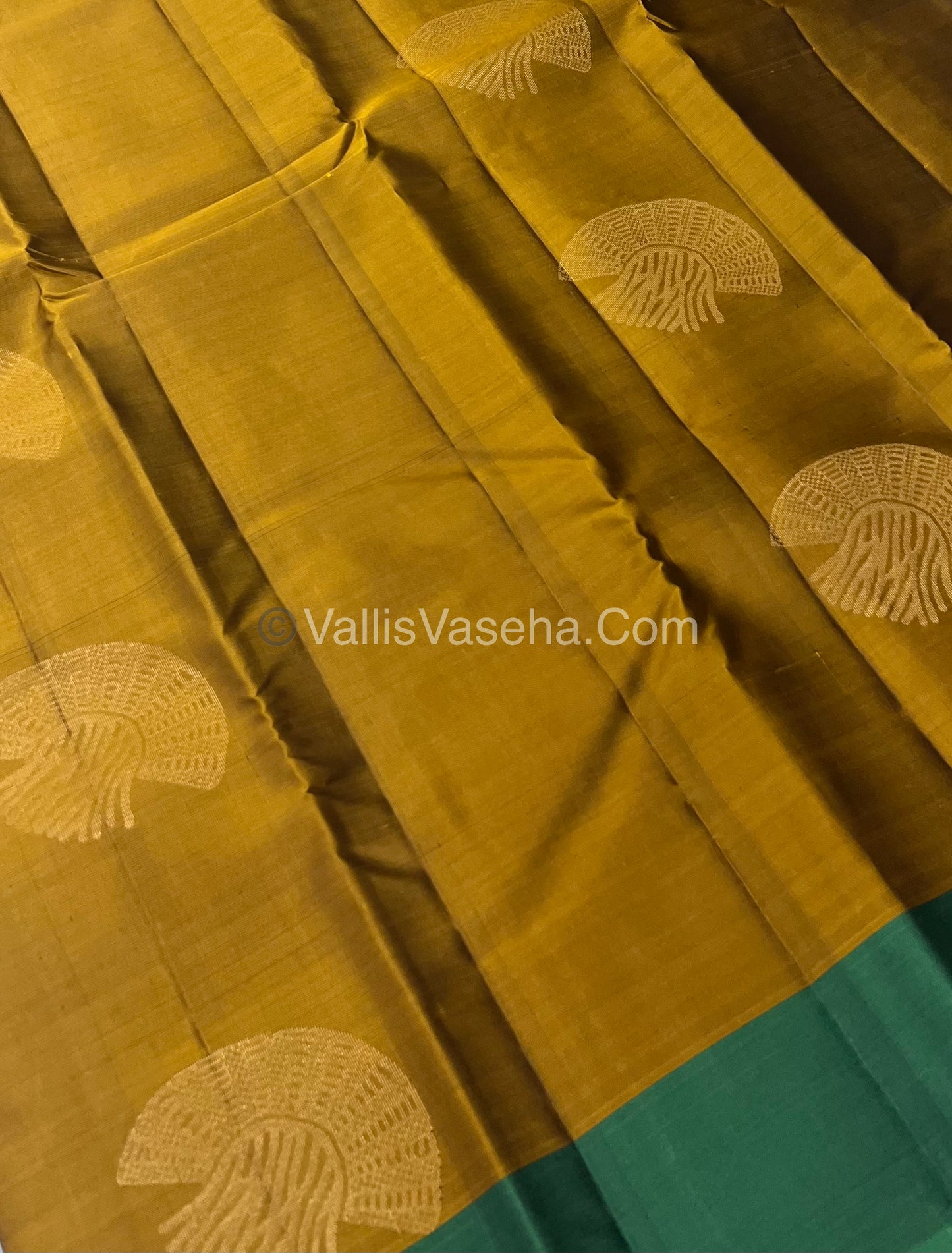 Half Mix - Pure Soft Silk Saree - VVPSS030