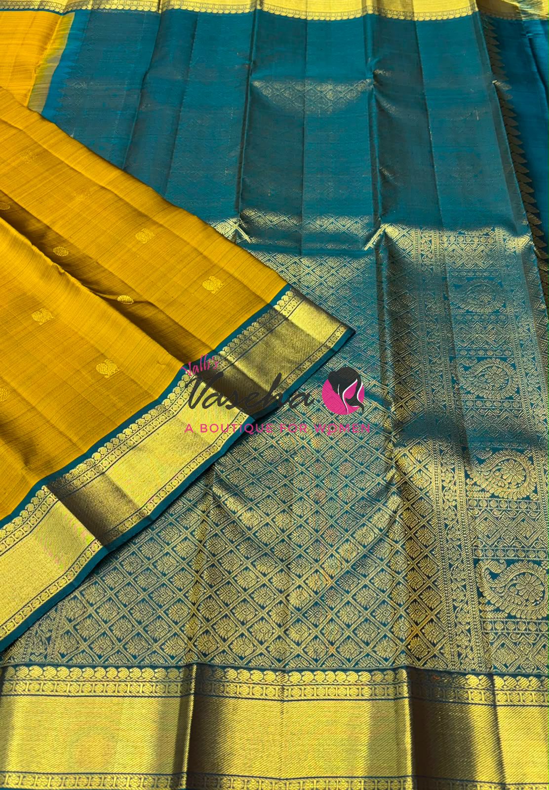 Pure Kanchipuram Silk Saree - Vendhaya Yellow & Ramar Blueish Green Shade  - VVPS057
