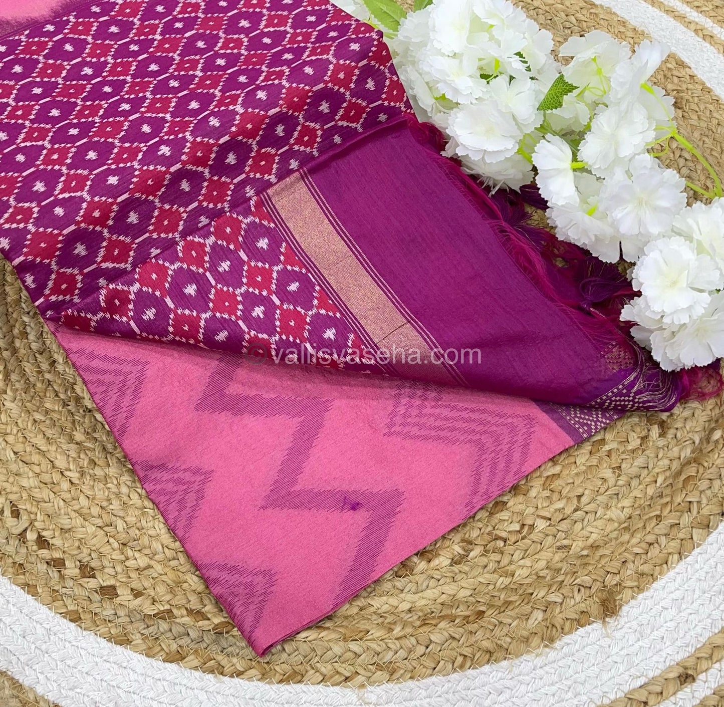 Semi Raw Silk with Zig Zag  Design Weaving - VVRS003