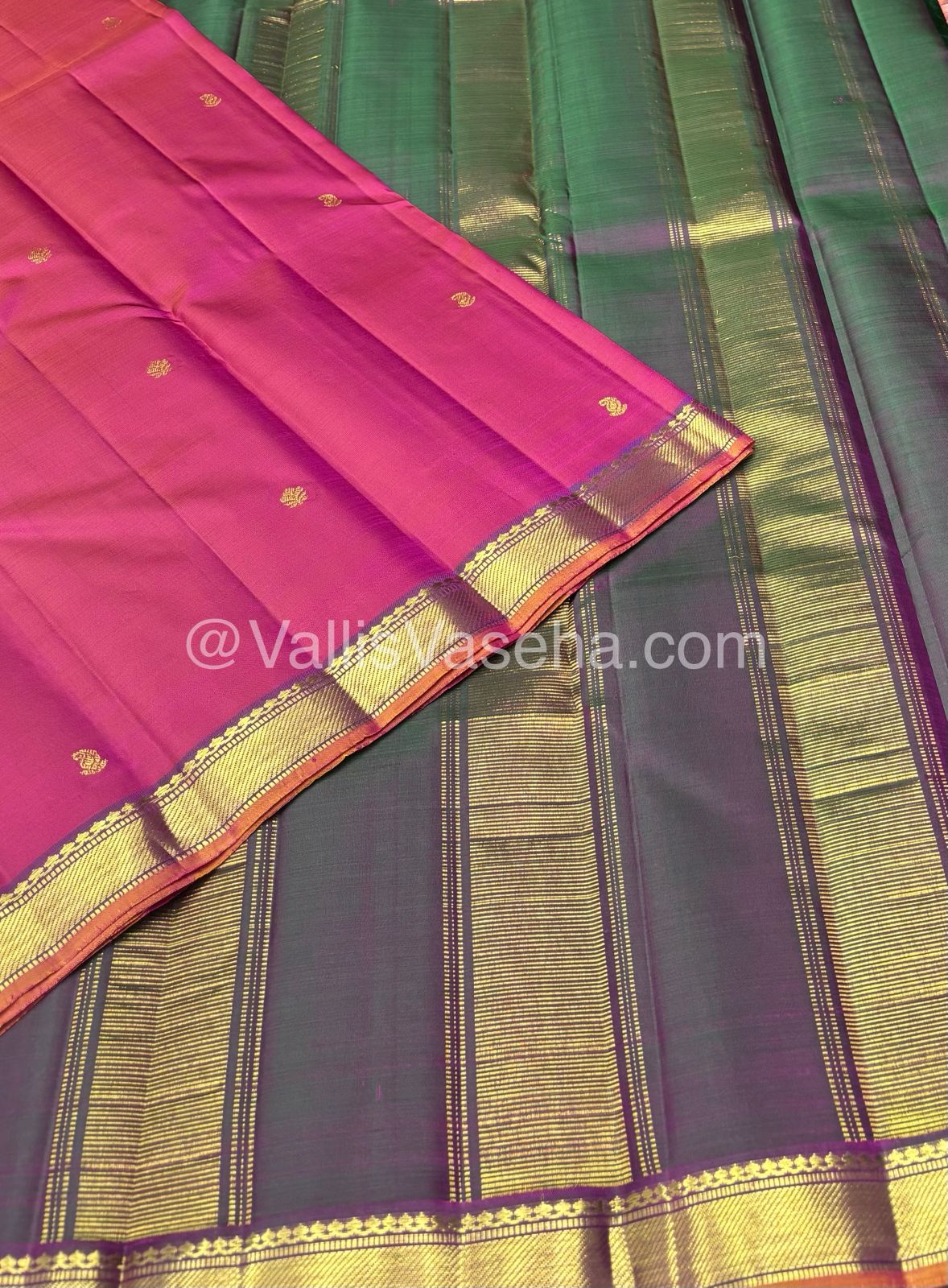 Pure Kanchipuram Silk Saree - Pink & Manthulir Green Combo - VVPS016