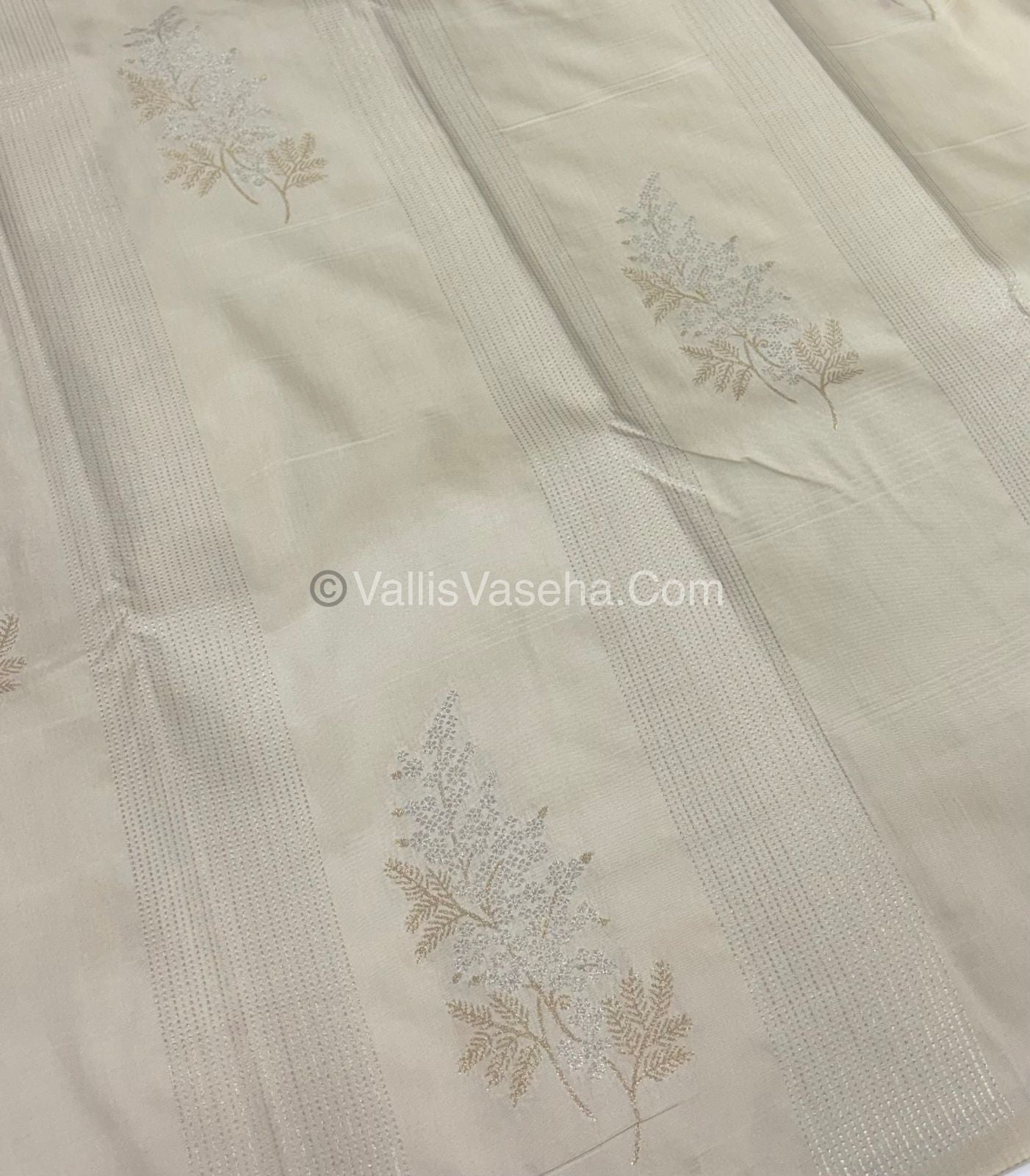 Semi Soft Silk - Border less - Cream Shade -VVSSS026