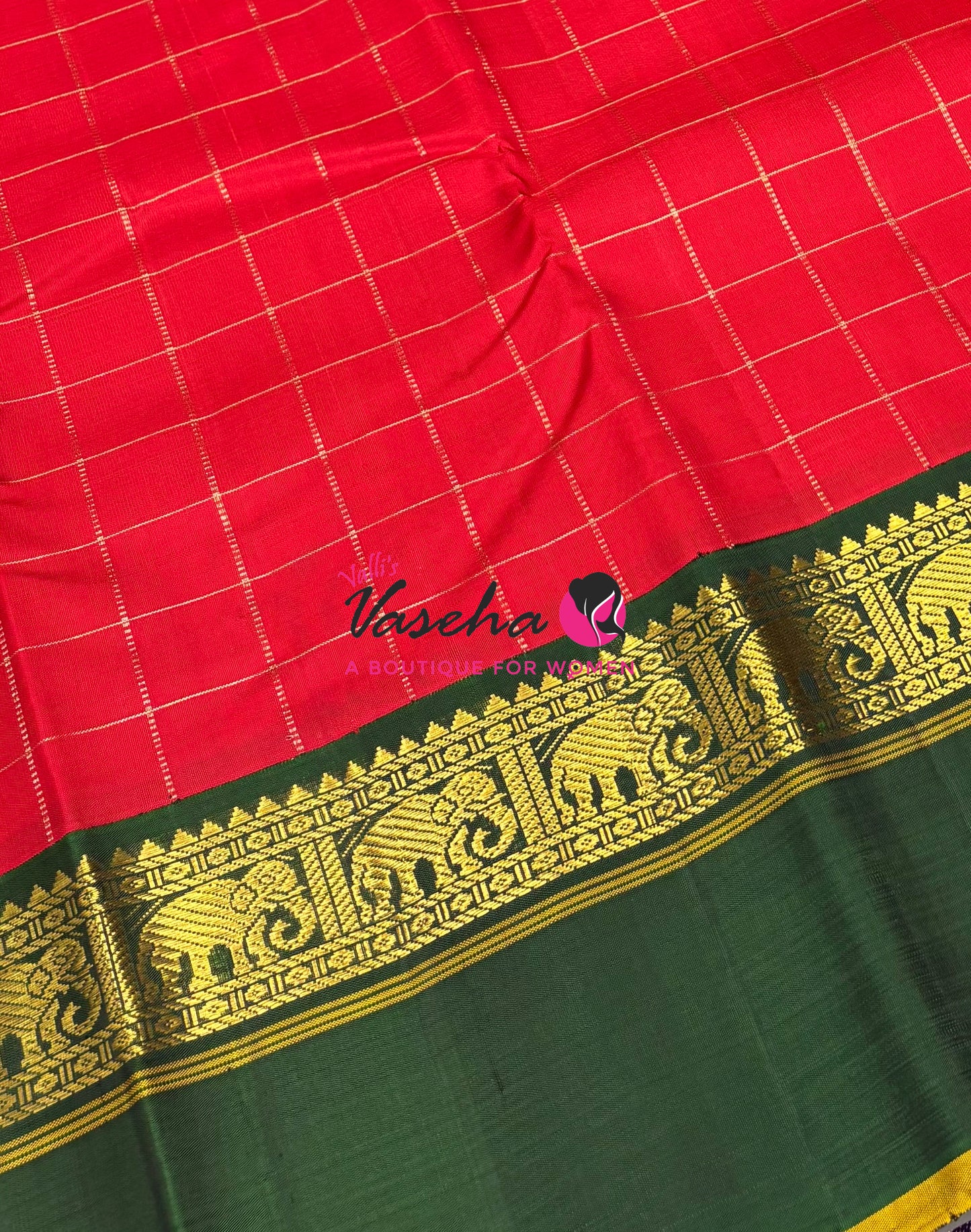 Pure Kanchipuram Silk Saree - Red & Green Combo - VVPS040