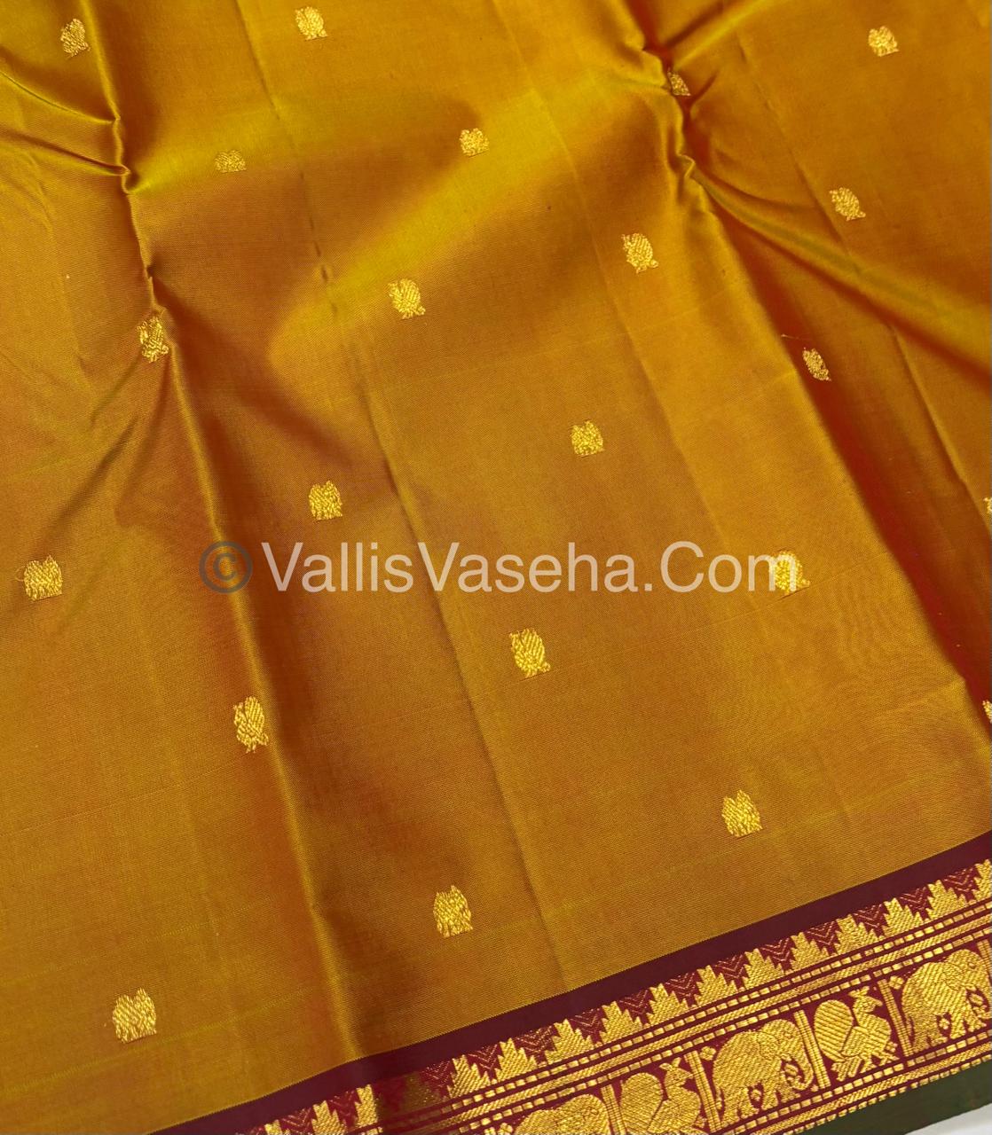 Pure Kanchipuram Silk Saree - yellowish gold with Maroon- VVPS031