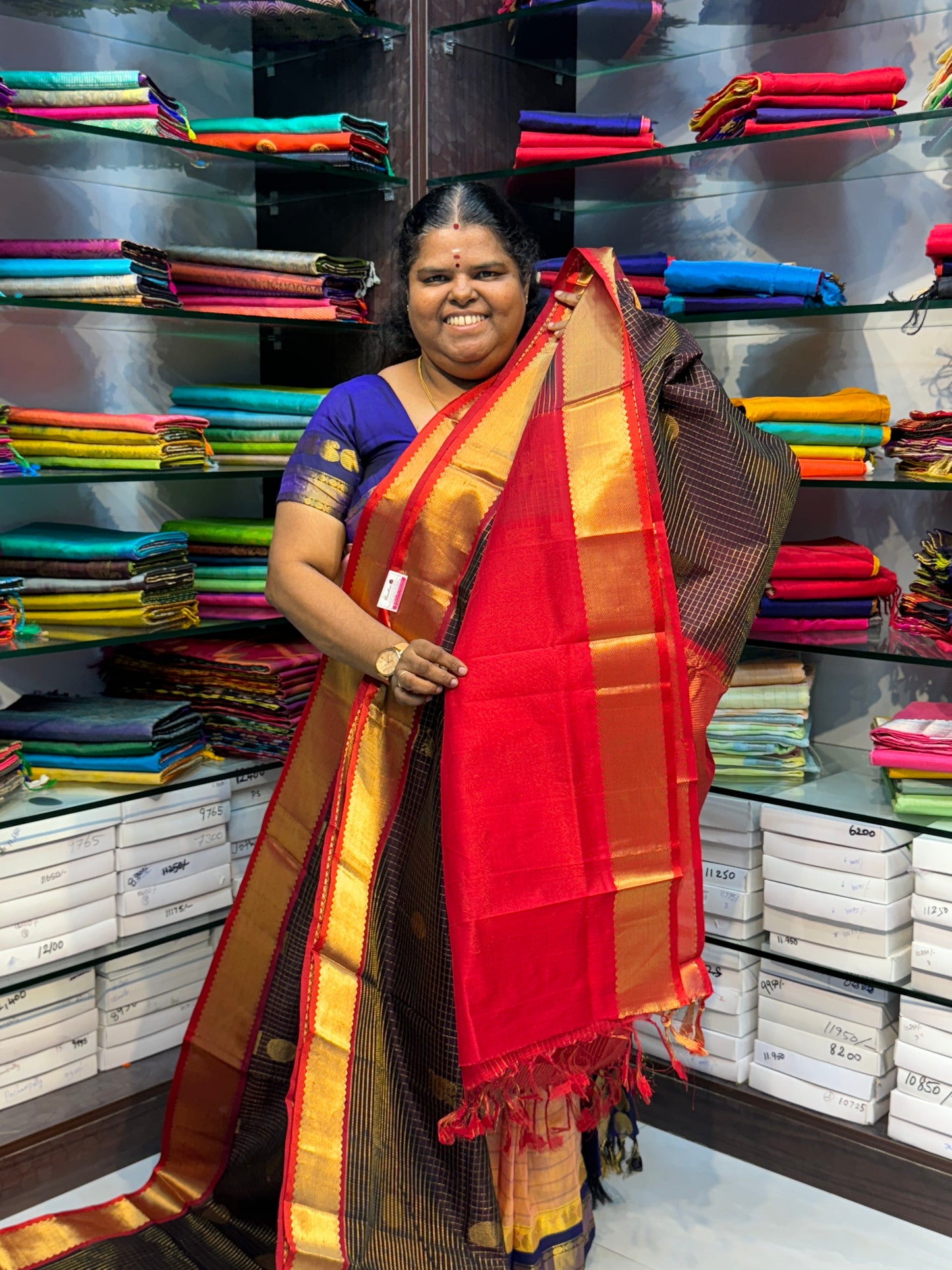 Pure Silk Cotton Saree - Mayil & Chakkaram Design - Brown with Reddish Merun Combo - VVMC002