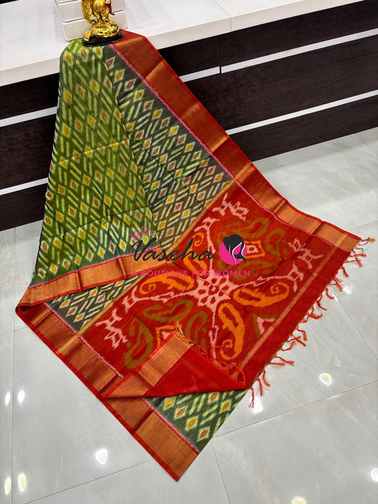 Pochampally Silk Cotton Saree - Double Tone Green & Red Shade - VVPPS001