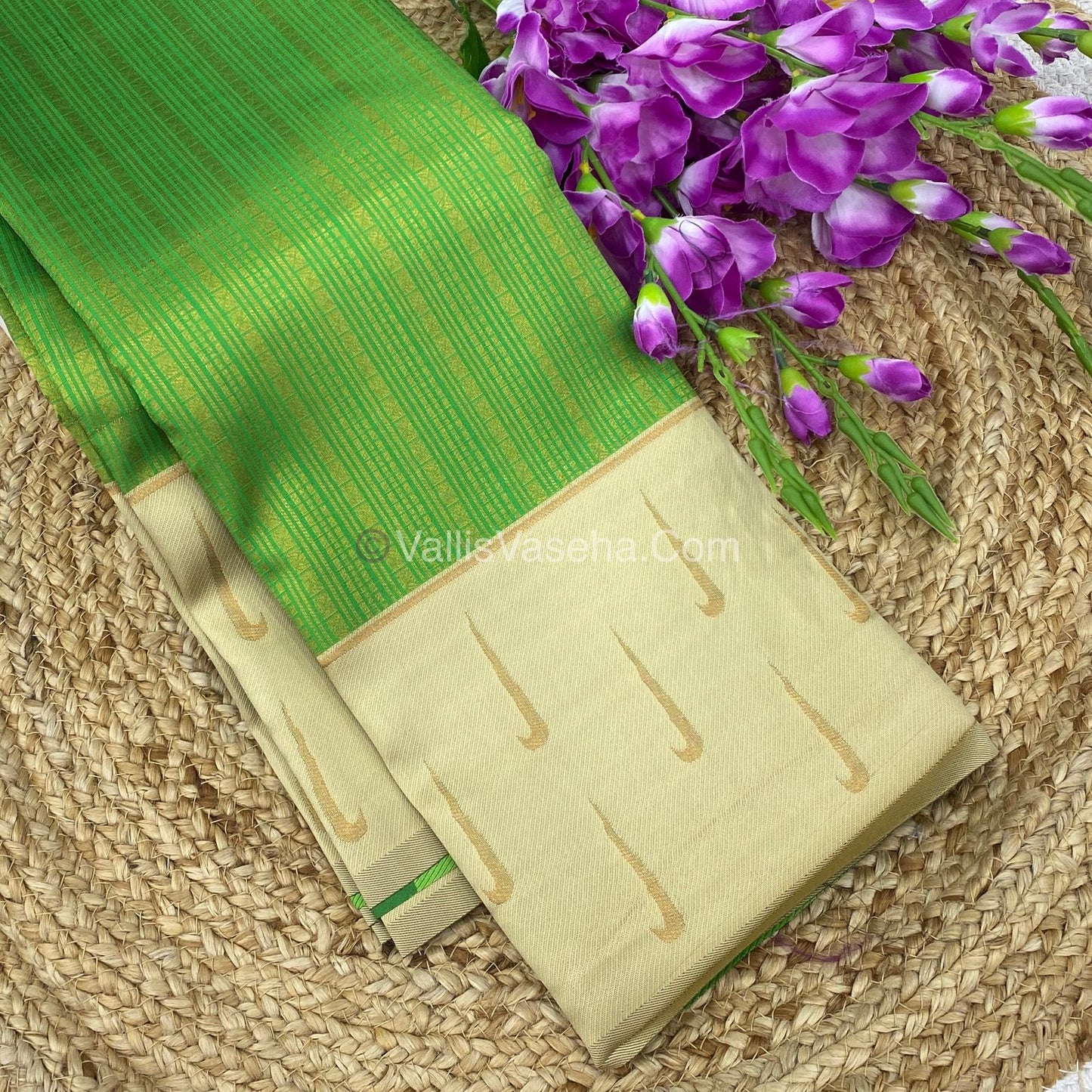 Kanchi Semi Silk - Green with  Cream VVKSS001