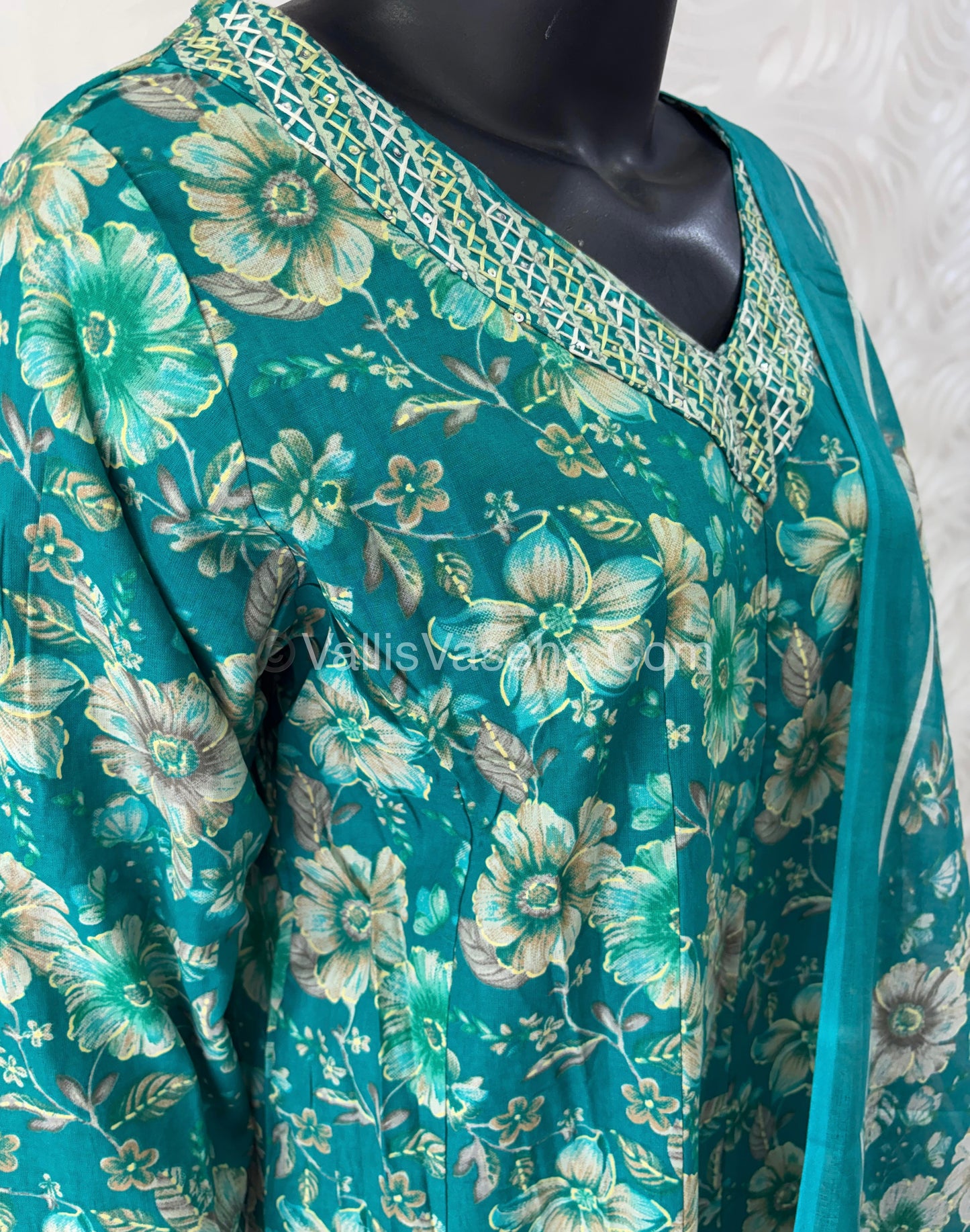 Ready Made - Anarkali - Salwar, Kameez & Duppatta(3pc)- Printed Cotton - VVAS006