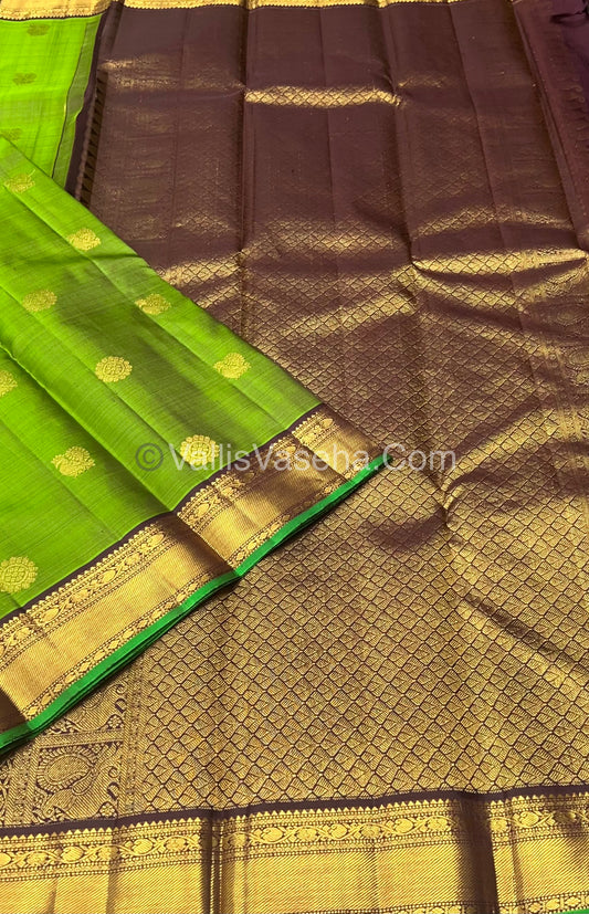 Pure Kanchipuram Silk Saree - Green & Brown/Green Combo - VVPS014