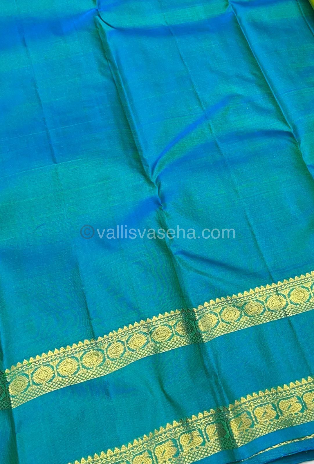 Pure Kanchipuram Silk Saree - Lovely Apple Green (Lemon Green) with Blue - Retta Petta Border - VVPS008