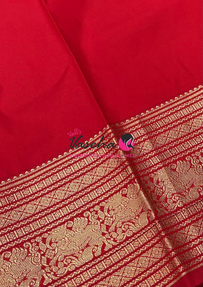 Semi Kanchi Silk  - Green & Red - VVSKS007