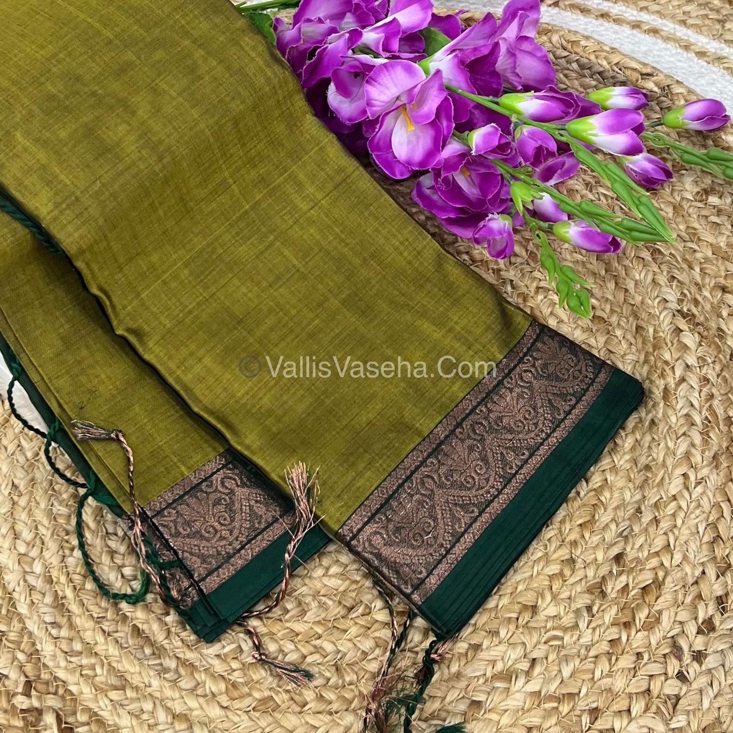 Dhaka Cotton Saree - VVDCS001