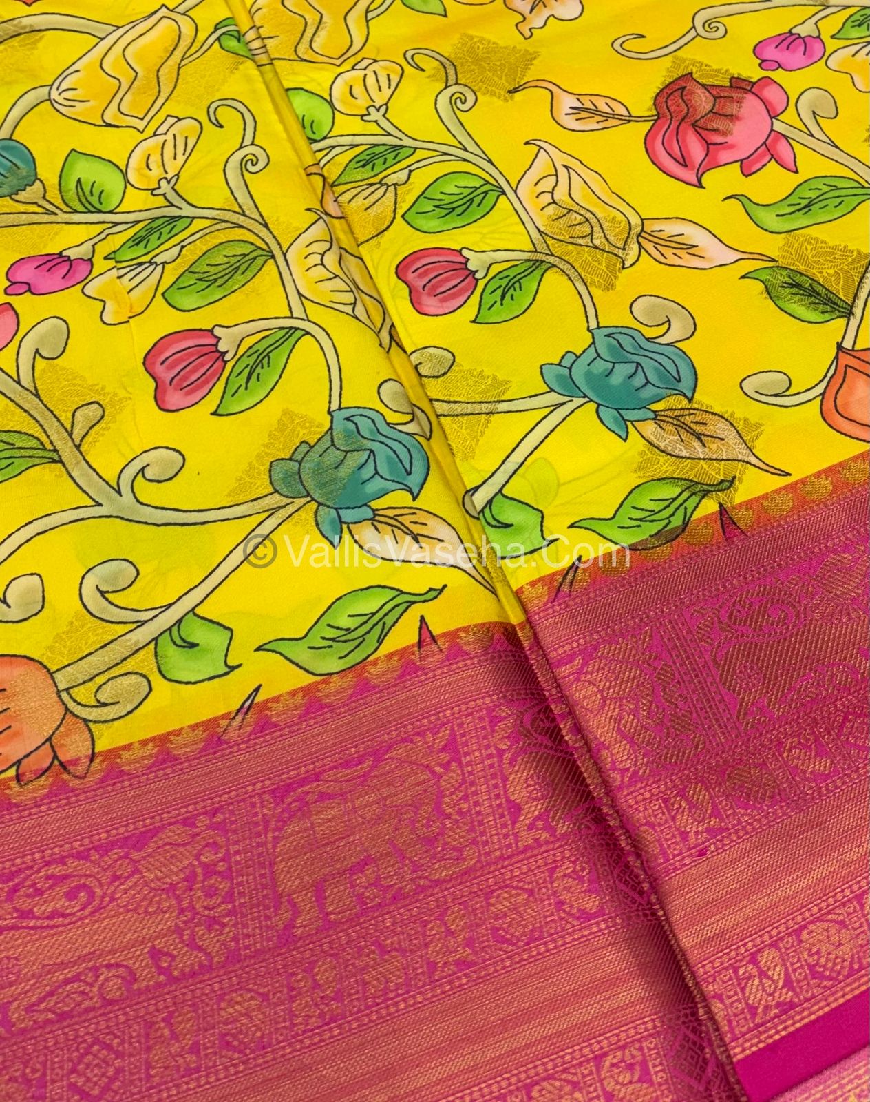 50% less - Offer Saree - Semi Soft Silk Saree - VVDS003