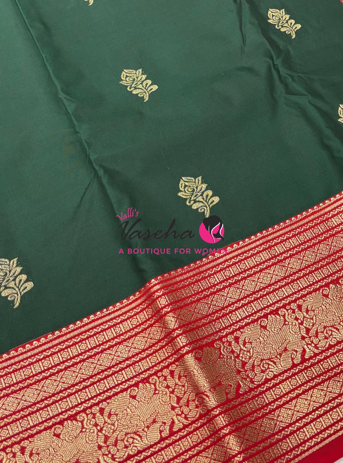 Semi Kanchi Silk  - Green & Red - VVSKS007