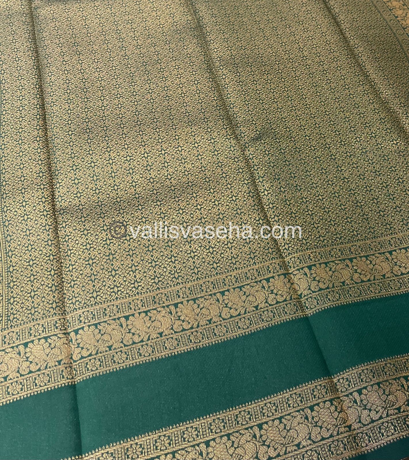 Kanchi Semi Silk - Mayil & Chakkaram design - Yellow with Green - VVKSS001