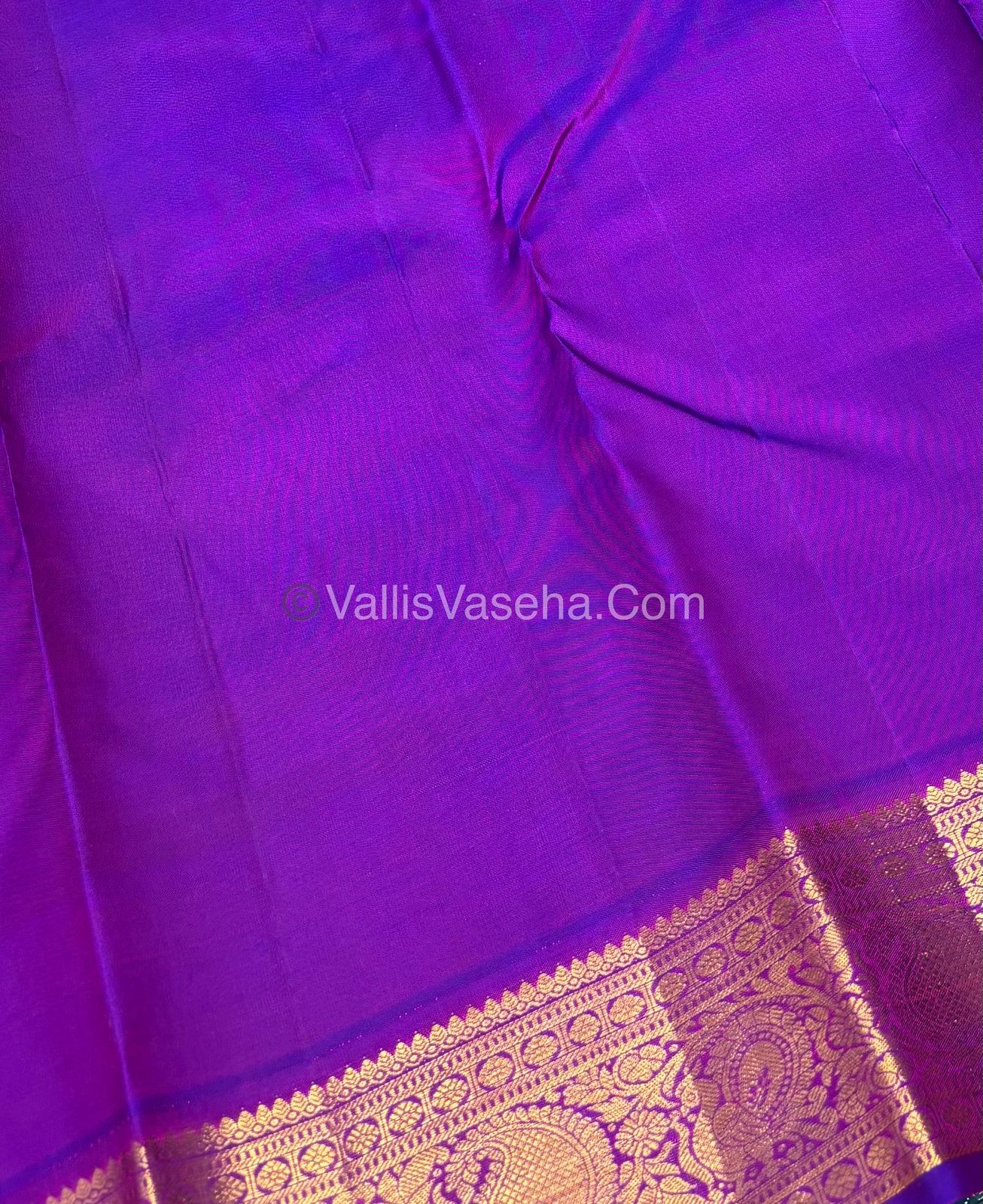 Pure Kanchipuram Silk Saree - Dual Tone Lemon Green with Purple Combo - VVPS021