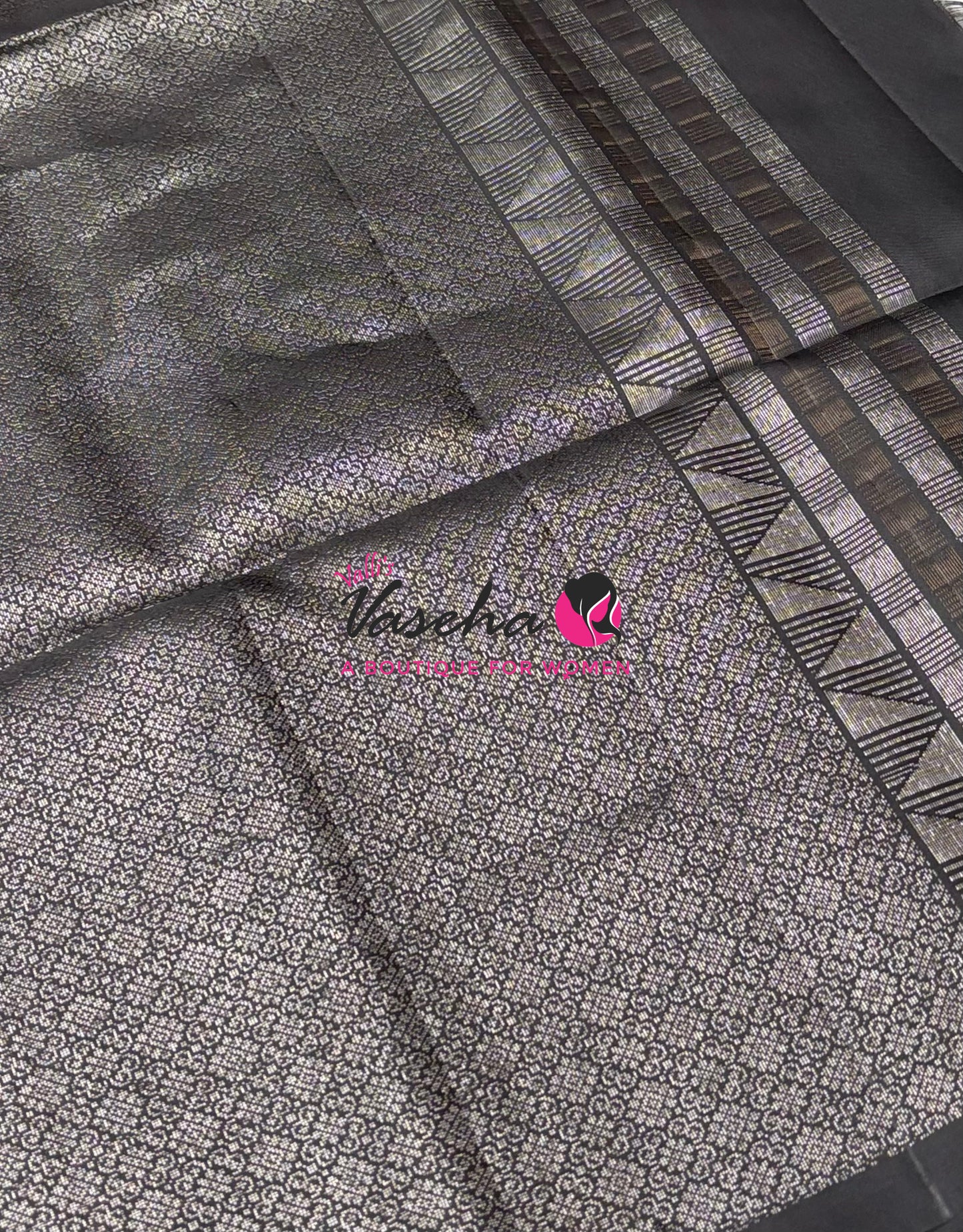 Pure Soft Silk Saree - Border Less  - Onion Pink & Black Combo - VVPSS055