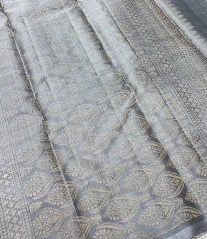 Half Mix - Pure Soft Silk Saree - VVPSS054