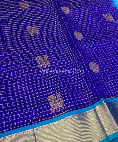 Pure Silk Cotton Saree - Mayil & Chakkaram Design - Double Tone Blue with Blue Combo - VVMC002