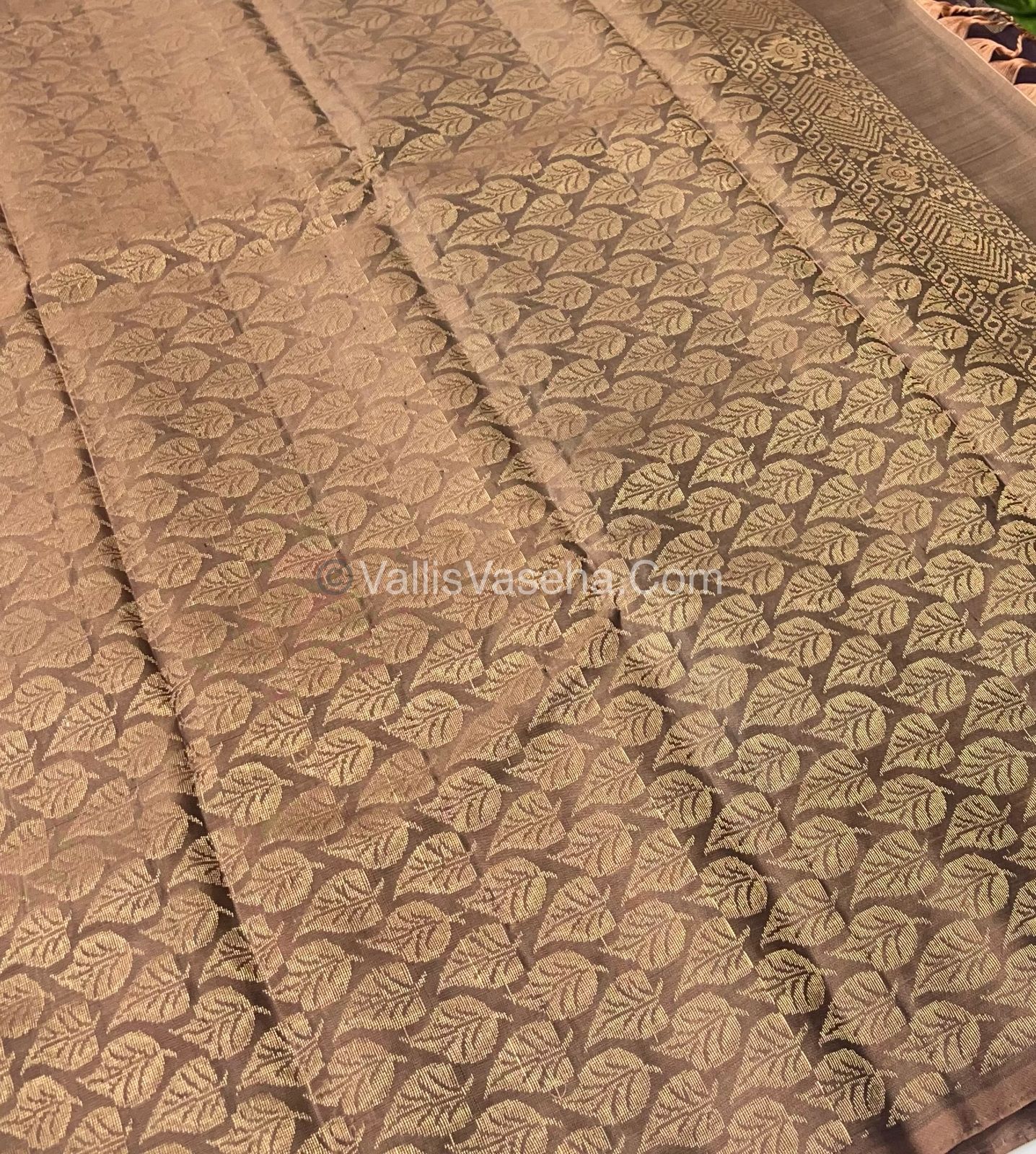 Half Mix - Pure Soft Silk Saree - VVPSS041