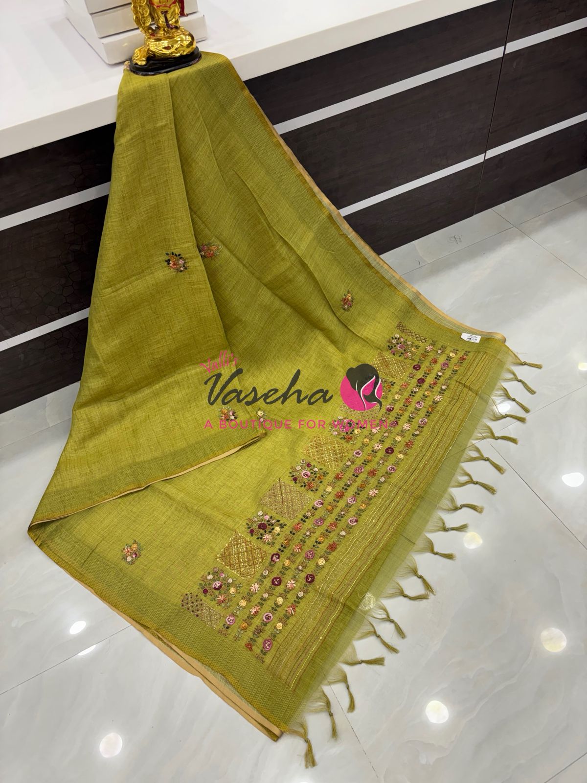 French Knot - Linen Tissue Saree - Green Shade - VVLFN017