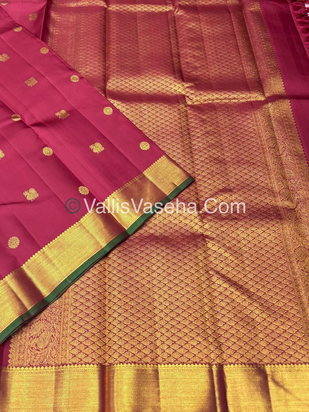 Pure Kanchipuram Silk Saree - Maroon & Green Combo - VVPS025