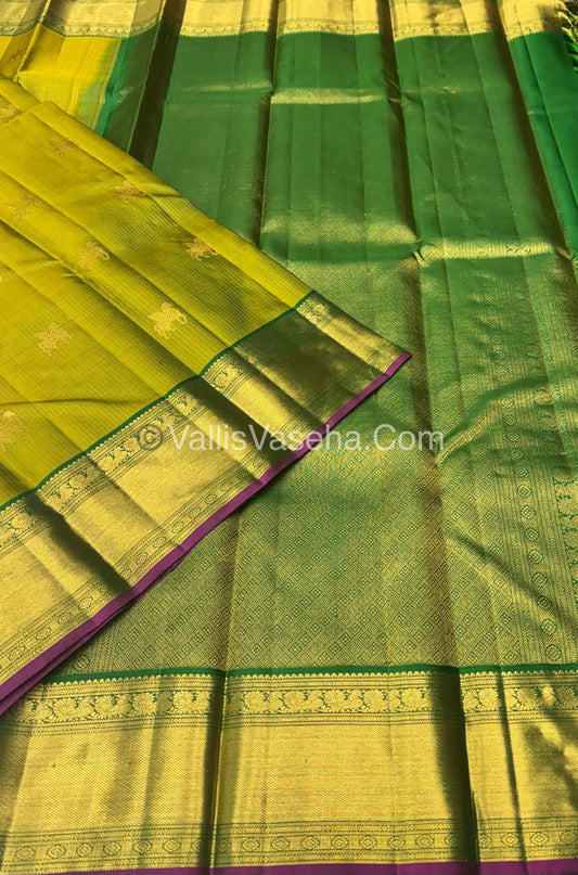 Pure Kanchipuram Silk Saree - Vaira Voosi design - Green & Green Shade - VVPS027