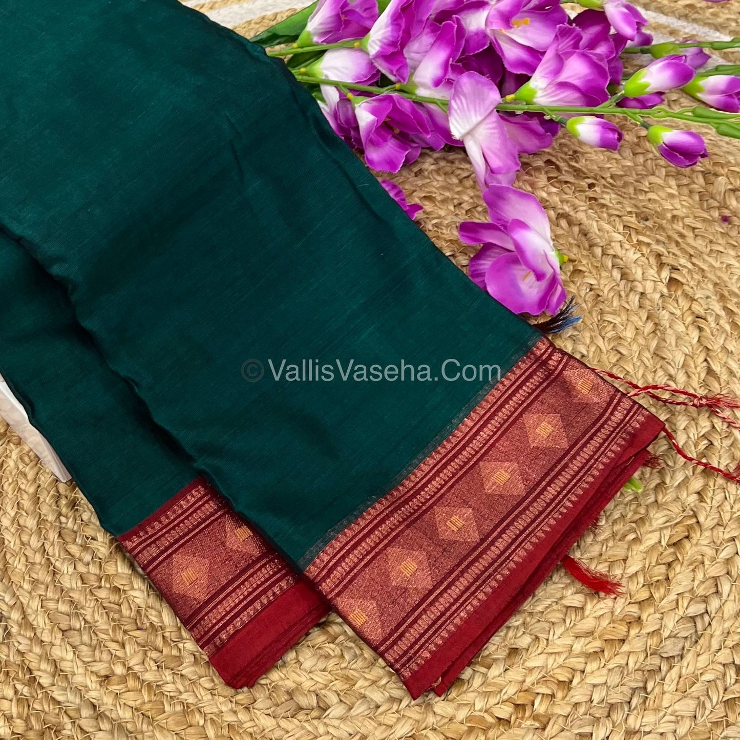 Dhaka Cotton Saree - VVDCS001