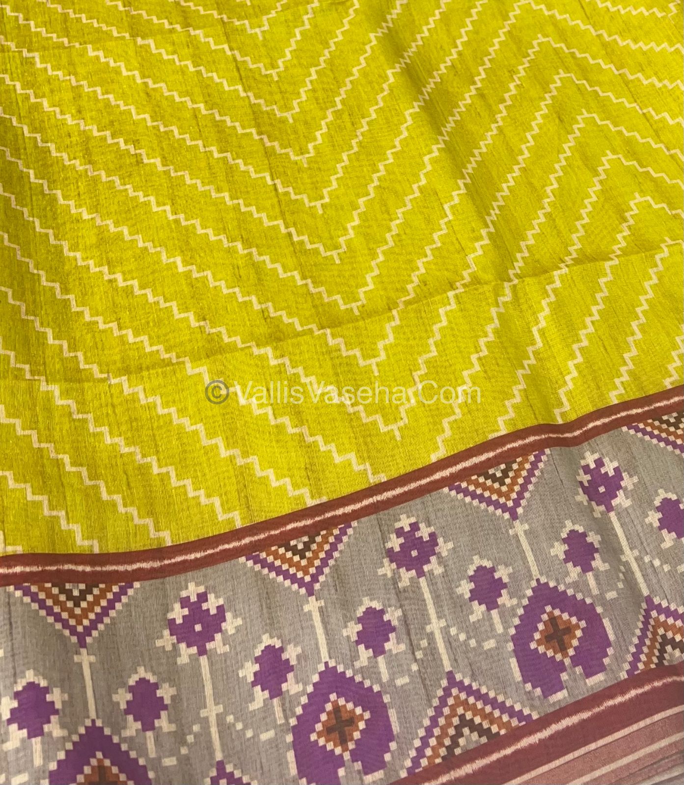 Semi Tussar Saree  - VVSTS009